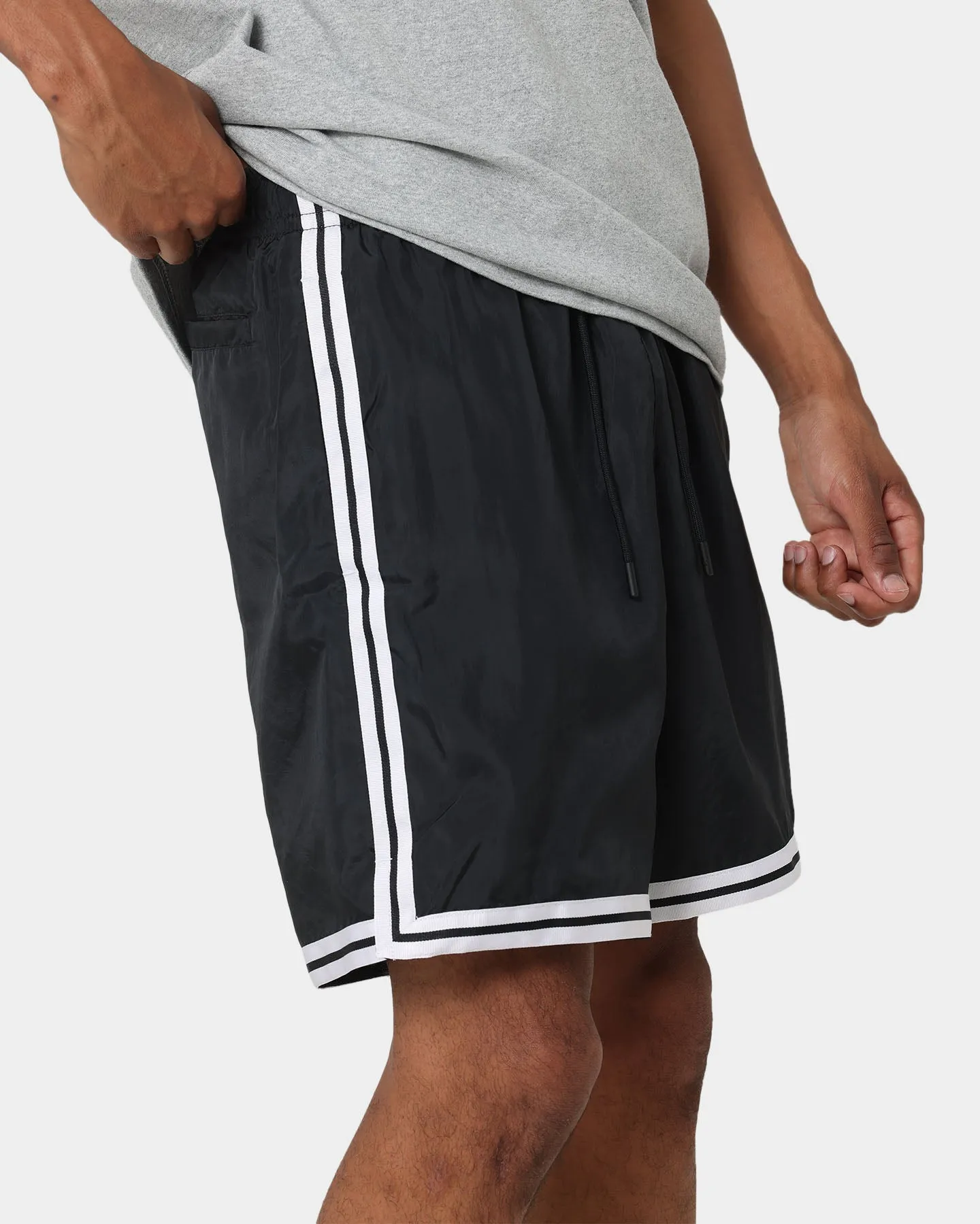 Jordan Essential Woven Shorts Black/White