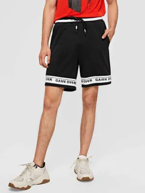 Men Drawstring Waist Slogan Graphic Track Shorts