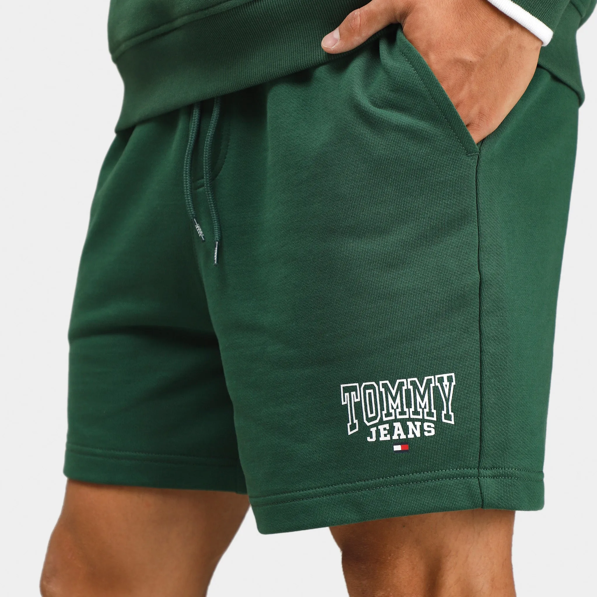 Tommy Jeans Collegiate Logo Sweat Shorts / Collegiate Green